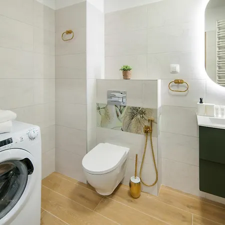 Modern With Parking Near Tauron Arena By Renters *